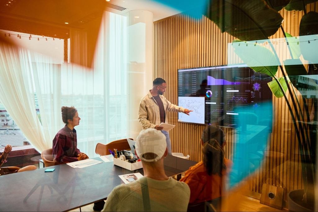 Communication Gap Calculating CMO C-Suite Influence